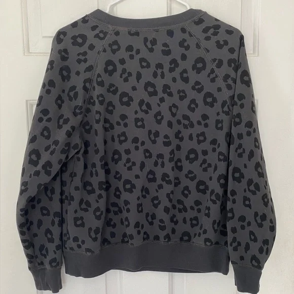 Old Navy Vintage Women's Crew-Neck Sweatshirt Leopard Print - Picture 2 of 4